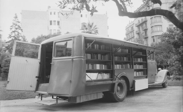 El Bibliobús, una biblioteca sobre rodes durant la Guerra Civil